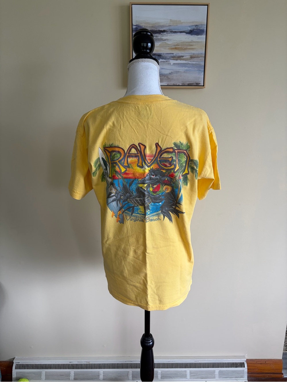 Vintage Medium The Raven Virginia Beach Yellow Graphic Short-Sleeve Tee Shirt
